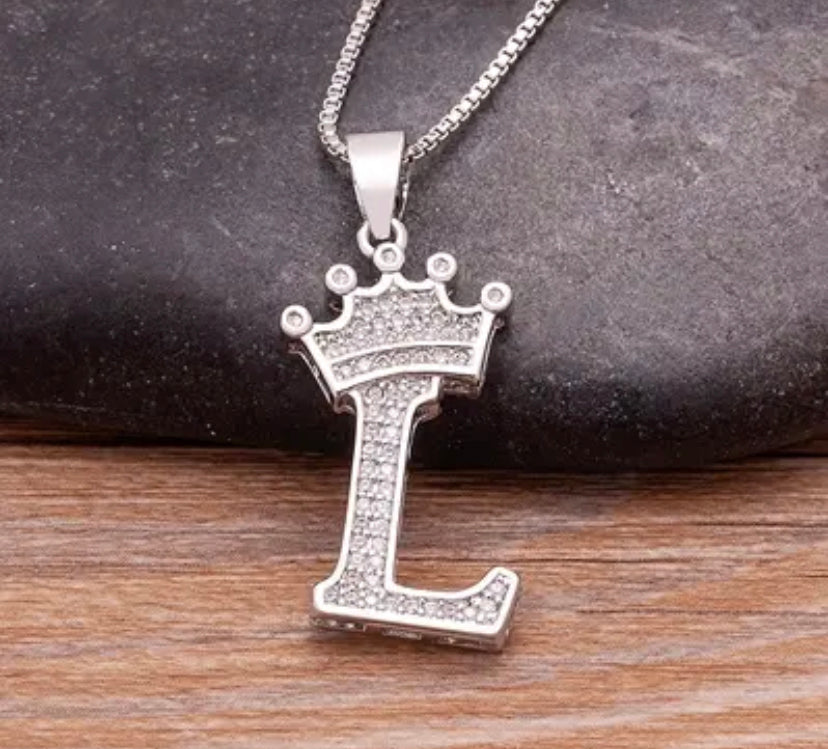Custom Halskette Silber mit Buchstaben Krone (mit deinem Wunschnamen, exklusive für dich angefertigt)