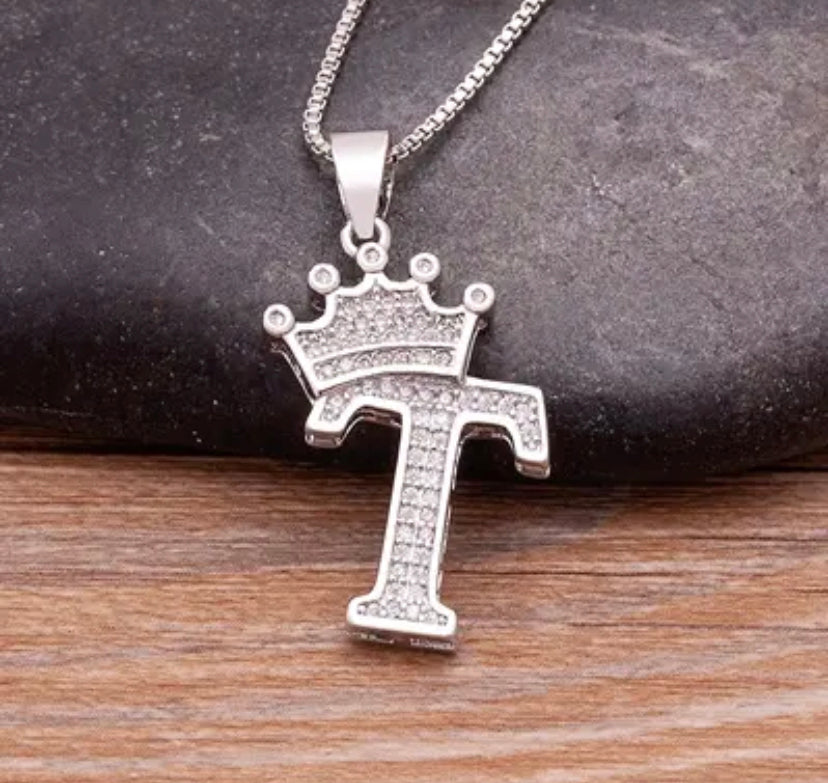 Custom Halskette Silber mit Buchstaben Krone (mit deinem Wunschnamen, exklusive für dich angefertigt)