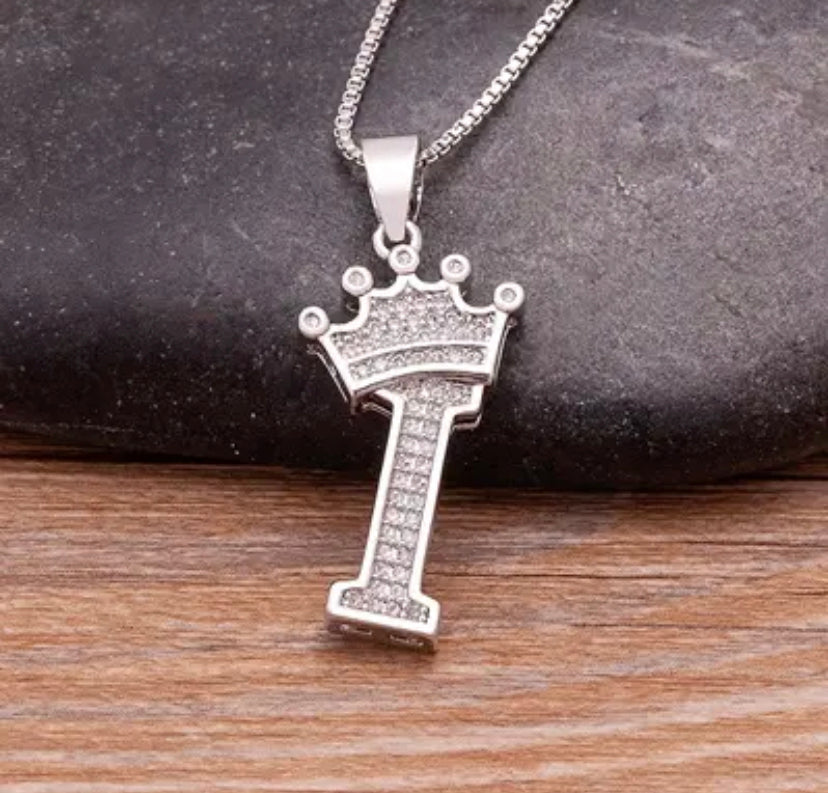 Custom Halskette Silber mit Buchstaben Krone (mit deinem Wunschnamen, exklusive für dich angefertigt)
