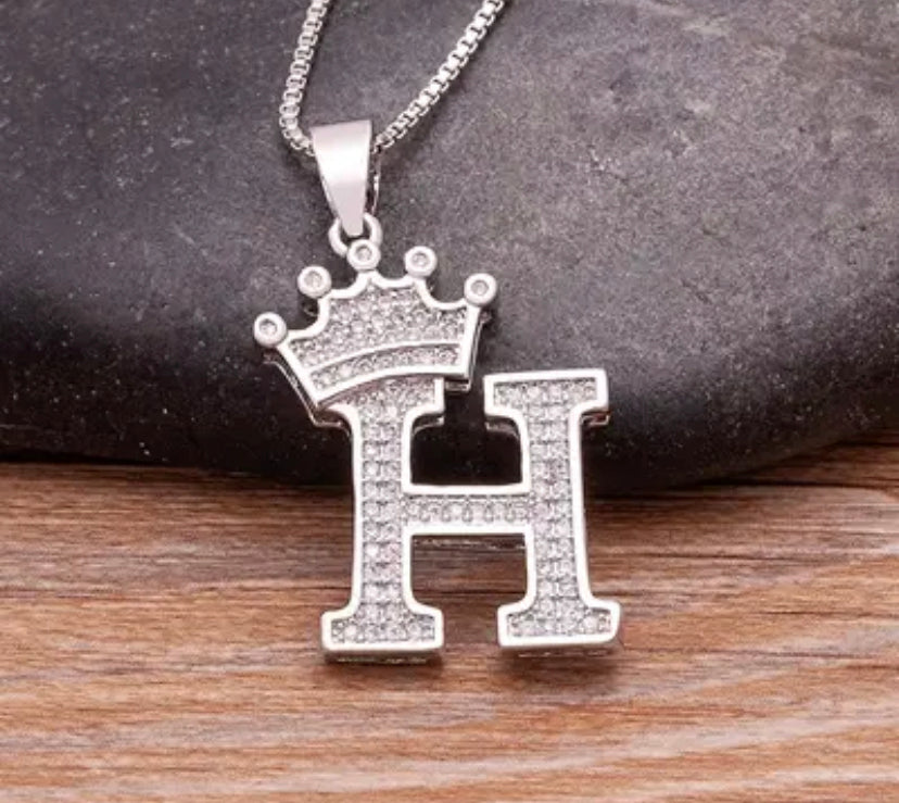 Custom Halskette Silber mit Buchstaben Krone (mit deinem Wunschnamen, exklusive für dich angefertigt)